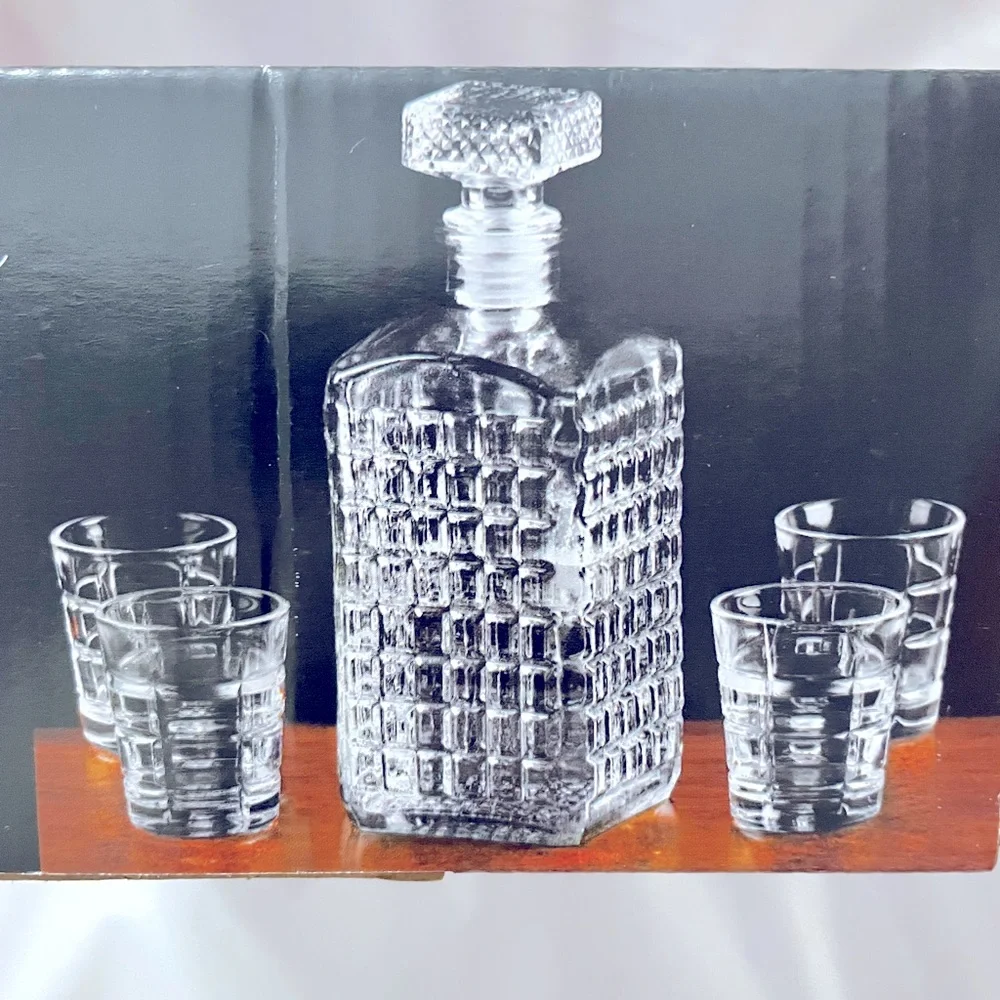 Decanter & shot glass set